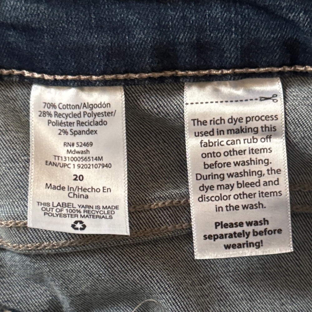 Time and Tru Women's Dark Wash Ankle Jeans - Picture 3 of 6